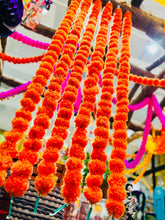 Load image into Gallery viewer, Cempasúchil PomPom garland flowers