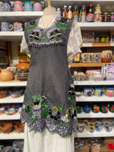 Load image into Gallery viewer, Oaxacan Traditional Cooking Apron