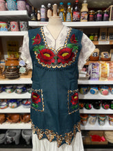Load image into Gallery viewer, Oaxacan Traditional Cooking Apron