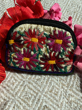 Load image into Gallery viewer, Handmade Coin Purse - Guatemala