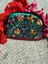 Load image into Gallery viewer, Handmade Coin Purse - Guatemala