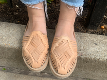 Load image into Gallery viewer, Women’s Mexican Huarache Sandals -- Natural Leather