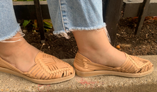 Load image into Gallery viewer, Women’s Mexican Huarache Sandals -- Natural Leather