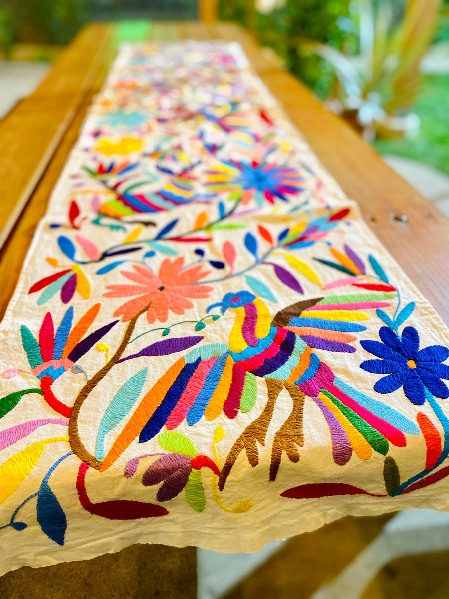 Otomi table runner, deals mexican table runner, otomi tablecloth, otomi embroidery, otomi wall hanging, mexican decorations, tenango