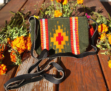 Load image into Gallery viewer, Handwoven Zapotec Cross-Body Clutch