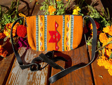 Load image into Gallery viewer, Handwoven Zapotec Cross-Body Clutch