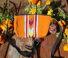 Load image into Gallery viewer, Handwoven Zapotec Cross-Body Clutch