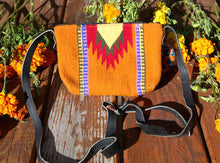 Load image into Gallery viewer, Handwoven Zapotec Cross-Body Clutch