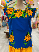 Load image into Gallery viewer, Chiapas "Flor" Blouse