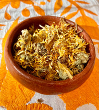 Load image into Gallery viewer, Cempasúchil — Marigold Flowers— 1 oz.