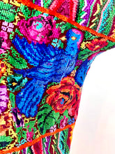Load image into Gallery viewer, Handmade Guatemalan Huipil — Pájaros Rojos