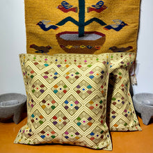 Load image into Gallery viewer, Handwoven "Larrainzar" Cotton Pillowcase
