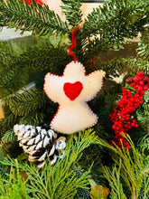 Load image into Gallery viewer, Ángel Plushy ornament

