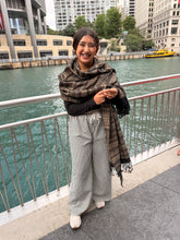 Load image into Gallery viewer, Lightweight "Brisas" Rebozo
