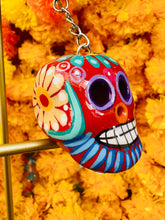 Load image into Gallery viewer, Keychain Skull
