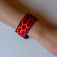 Load image into Gallery viewer, &quot;Amistad&quot; Handwoven Bracelet
