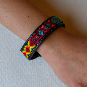 "Amistad" Handwoven Bracelet