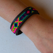 Load image into Gallery viewer, &quot;Amistad&quot; Handwoven Bracelet
