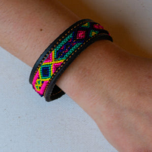 "Amistad" Handwoven Bracelet