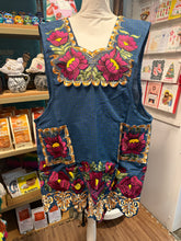 Load image into Gallery viewer, Oaxacan Traditional Cooking Apron
