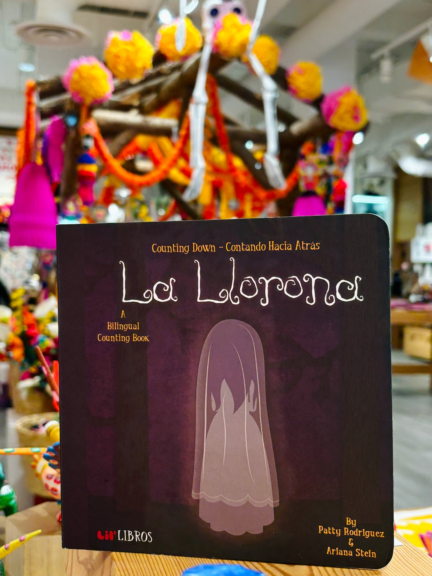 Kids’ Bilingual Book: La Llorona