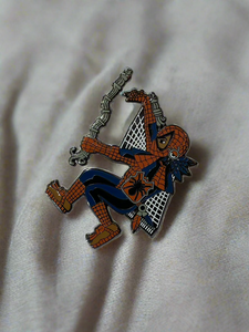 Quetza Art Spiderman Pin