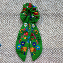Load image into Gallery viewer, Scrunchie Ribbon from Chiapas
