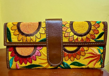 Load image into Gallery viewer, Sunflower Clutch Wallet
