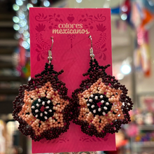 Load image into Gallery viewer, Beaded bold flower Earrings
