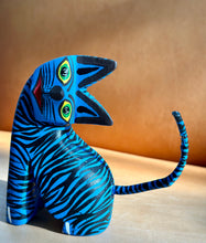 Load image into Gallery viewer, Oaxacan Alebrijes (4-6&quot;) – Mexican Spirit Animals
