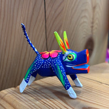 Load image into Gallery viewer, Mini-Alebrijes - Mexican Carved Spirit Animals
