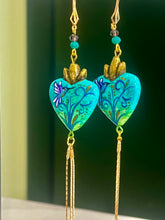 Load image into Gallery viewer, Edith Orozco Corazón Pendant Earring
