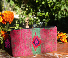 Load image into Gallery viewer, Handwoven Zapotec Clutch
