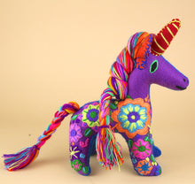 Load image into Gallery viewer, &quot;Amiguitos&quot; Handmade Stuffed Animals
