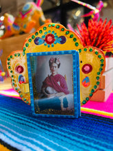 Load image into Gallery viewer, Mini Frida Nicho

