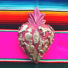 Load image into Gallery viewer, Mexican &quot;Milagros&quot; Heart Wall Hanging (5&quot;)
