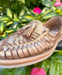 Gold sales huaraches sandals