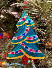 Load image into Gallery viewer, Mexican Tin Christmas Ornaments
