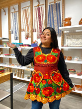 Load image into Gallery viewer, Oaxacan Traditional Cooking Apron
