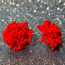 Load image into Gallery viewer, “Chaquira” Beaded Stud Earrings — La flor
